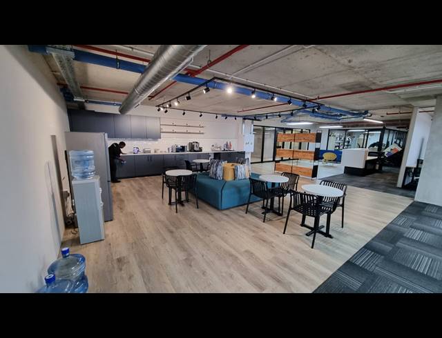 433M² OFFICE FOR SALE IN WOODSTOCK
